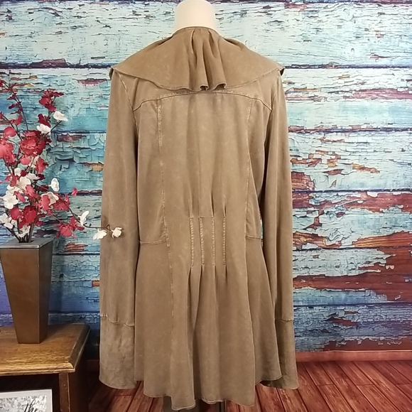 Testimony Los Angeles Cardigan Shacket - Picture 3 of 11